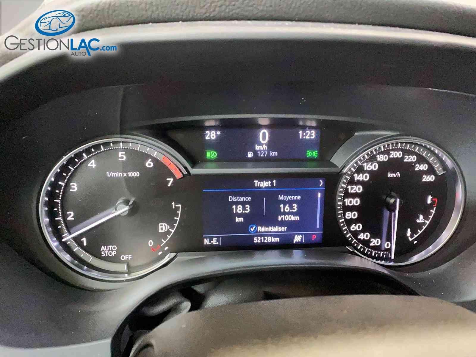 Cadillac CT4 2024 - Image 12