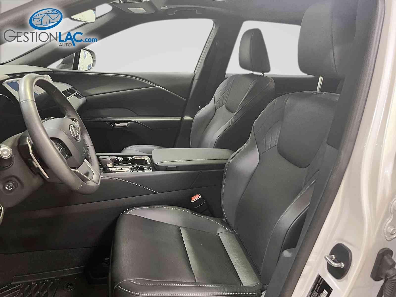 Lexus RX 350 2024 - Image 11
