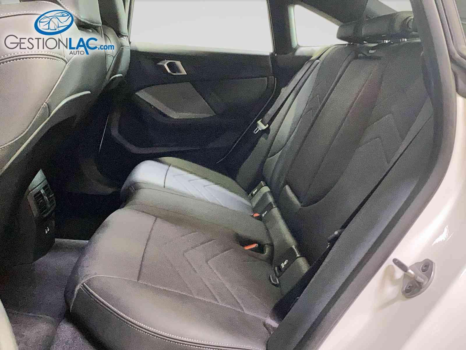 BMW 2 Series 2025 - Image 9