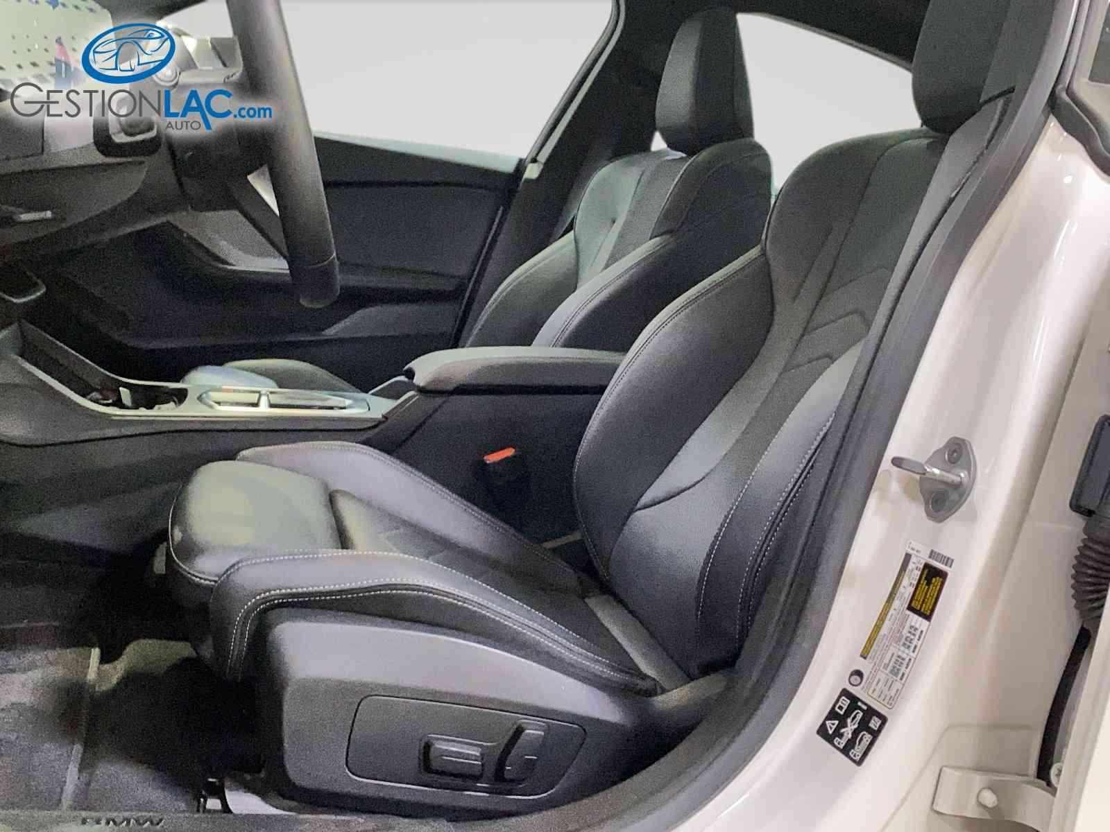 BMW 2 Series 2025 - Image 10