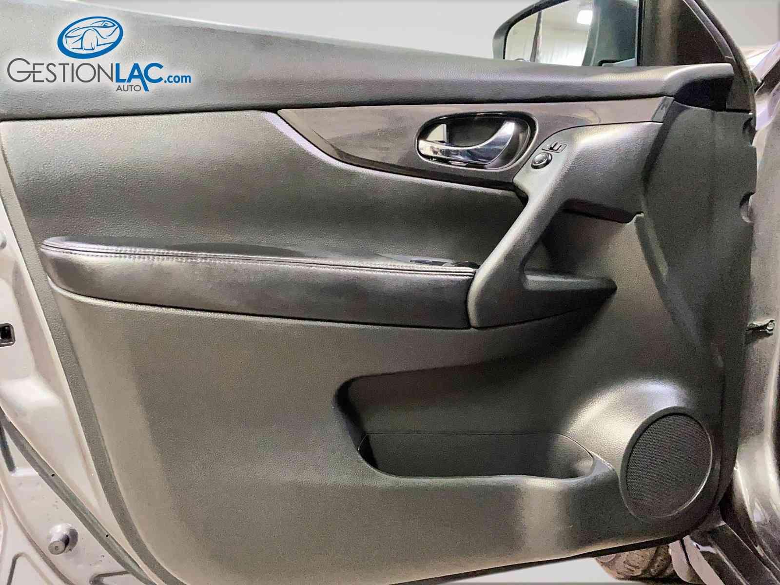 Nissan Rogue 2017 - Image 12