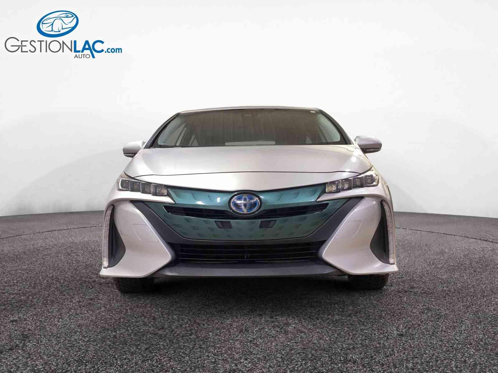 Toyota Prius Prime 2020 - Image 2
