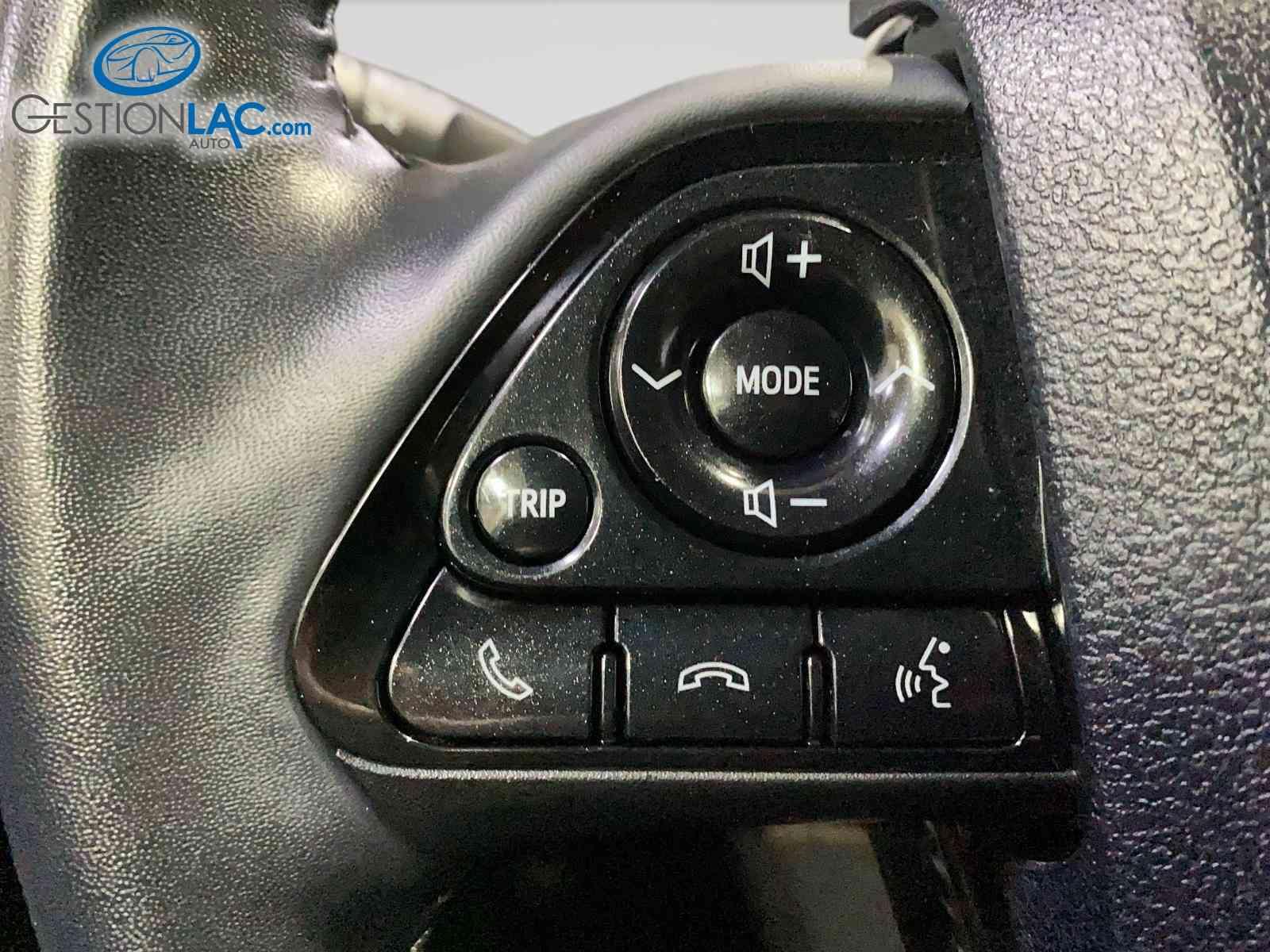 Toyota Prius Prime 2020 - Image 17