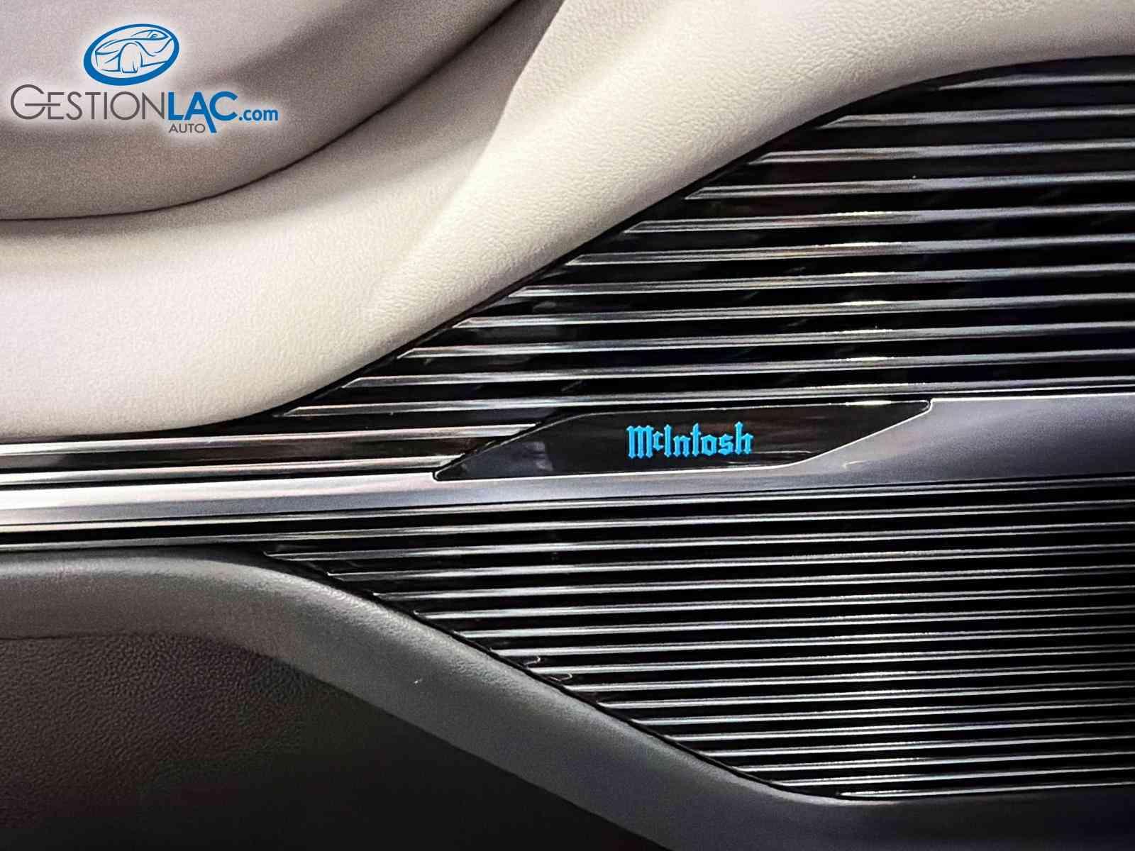 Jeep Grand Wagoneer L 2023 - Image 13