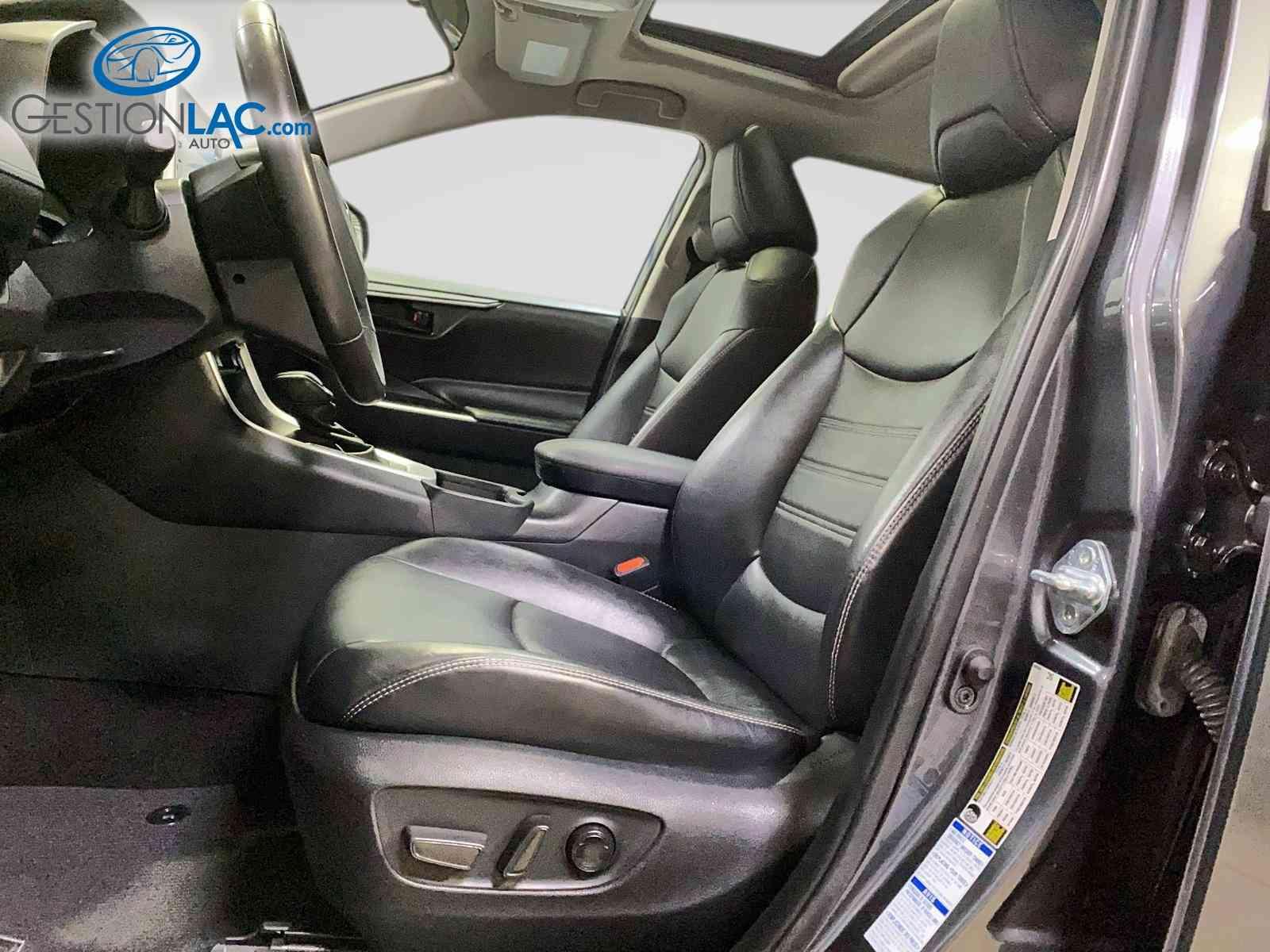 Toyota RAV4 2021 - Image 10