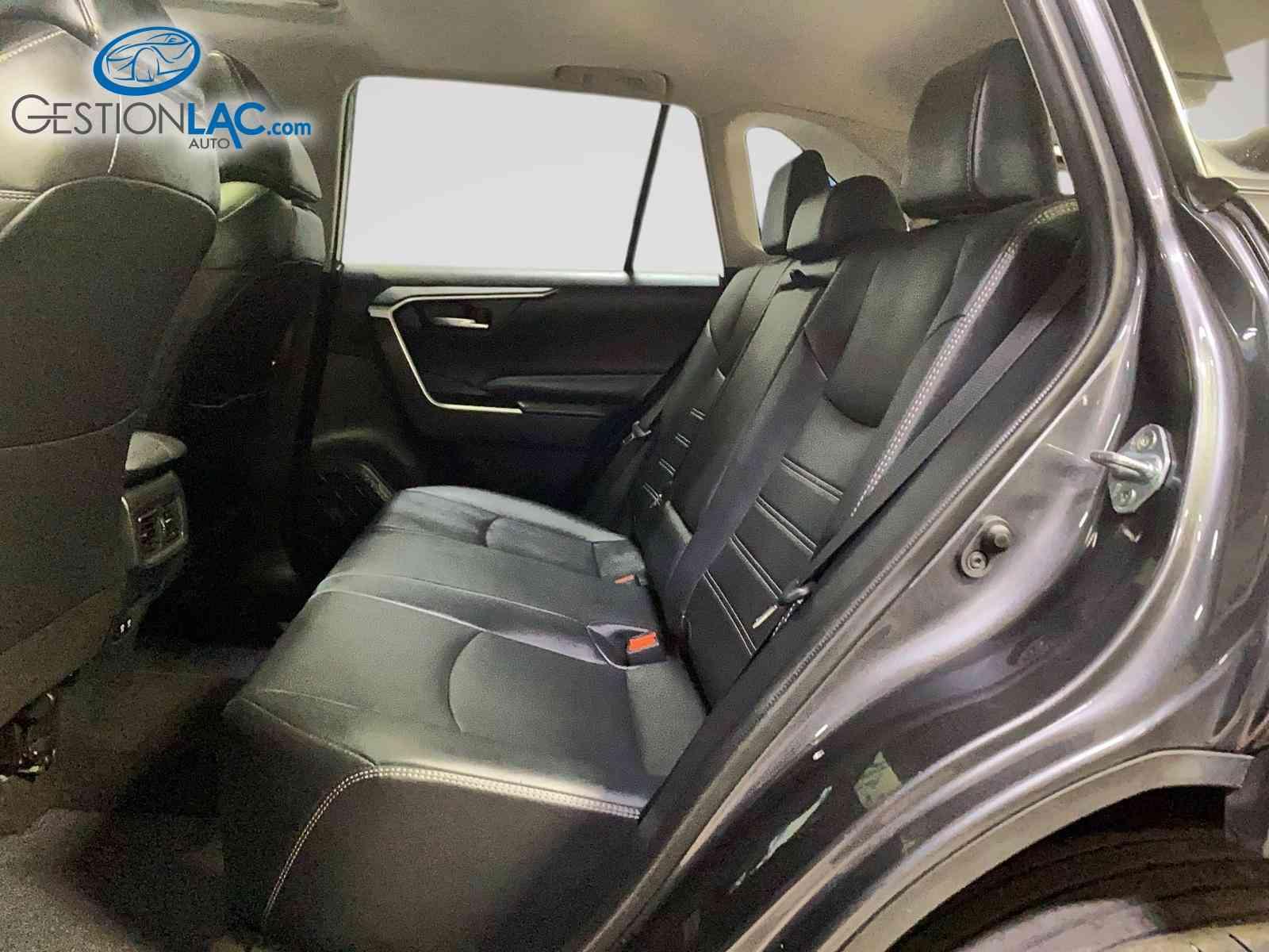 Toyota RAV4 2021 - Image 9