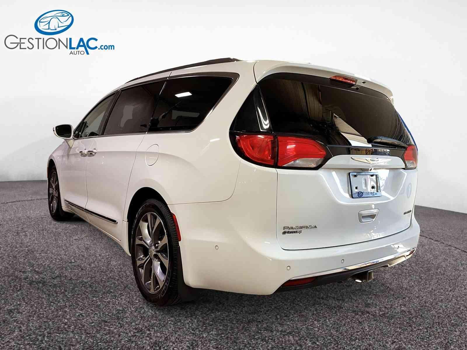 Chrysler Pacifica 2017 - Image 4