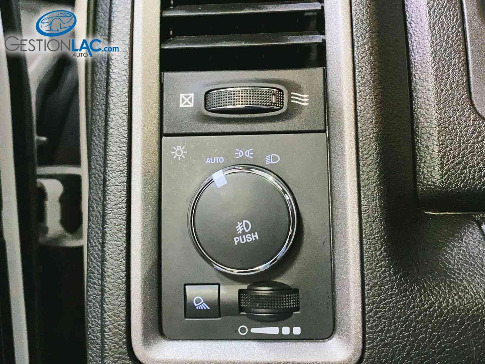 RAM Ram 1500 Classic 2023 - Image 12