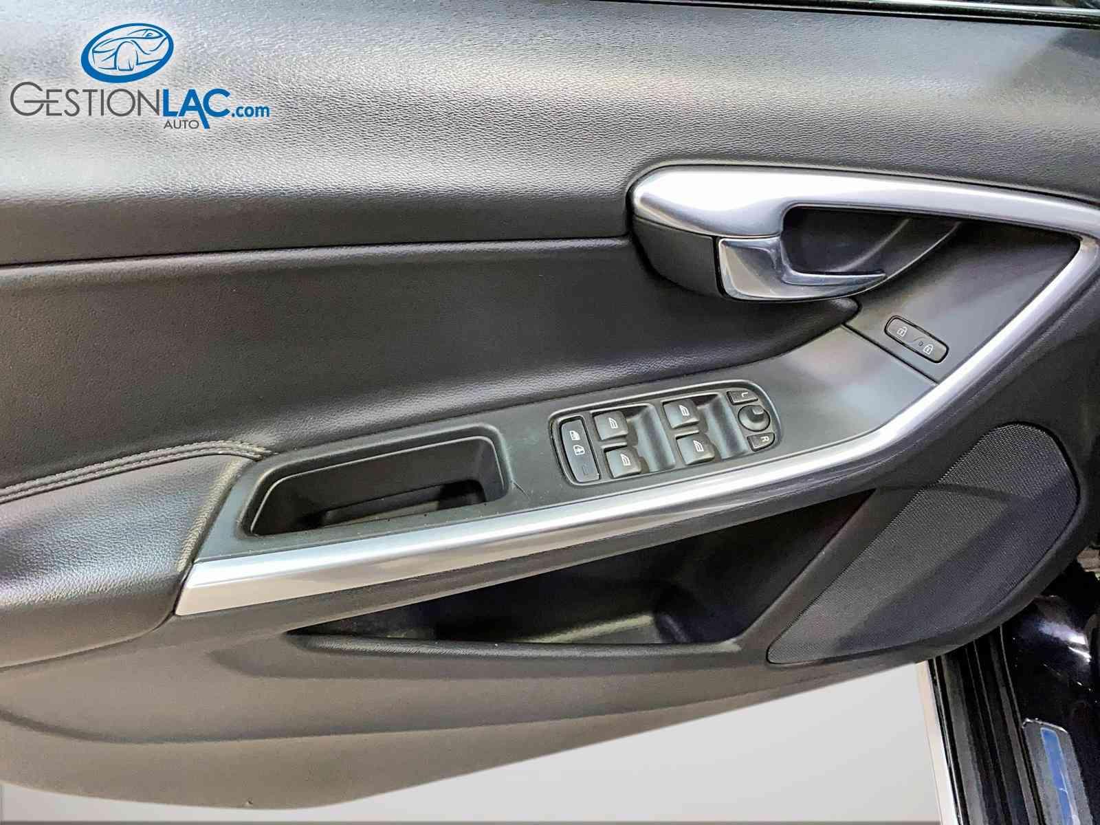 Volvo V60 2017 - Thumbnail 15