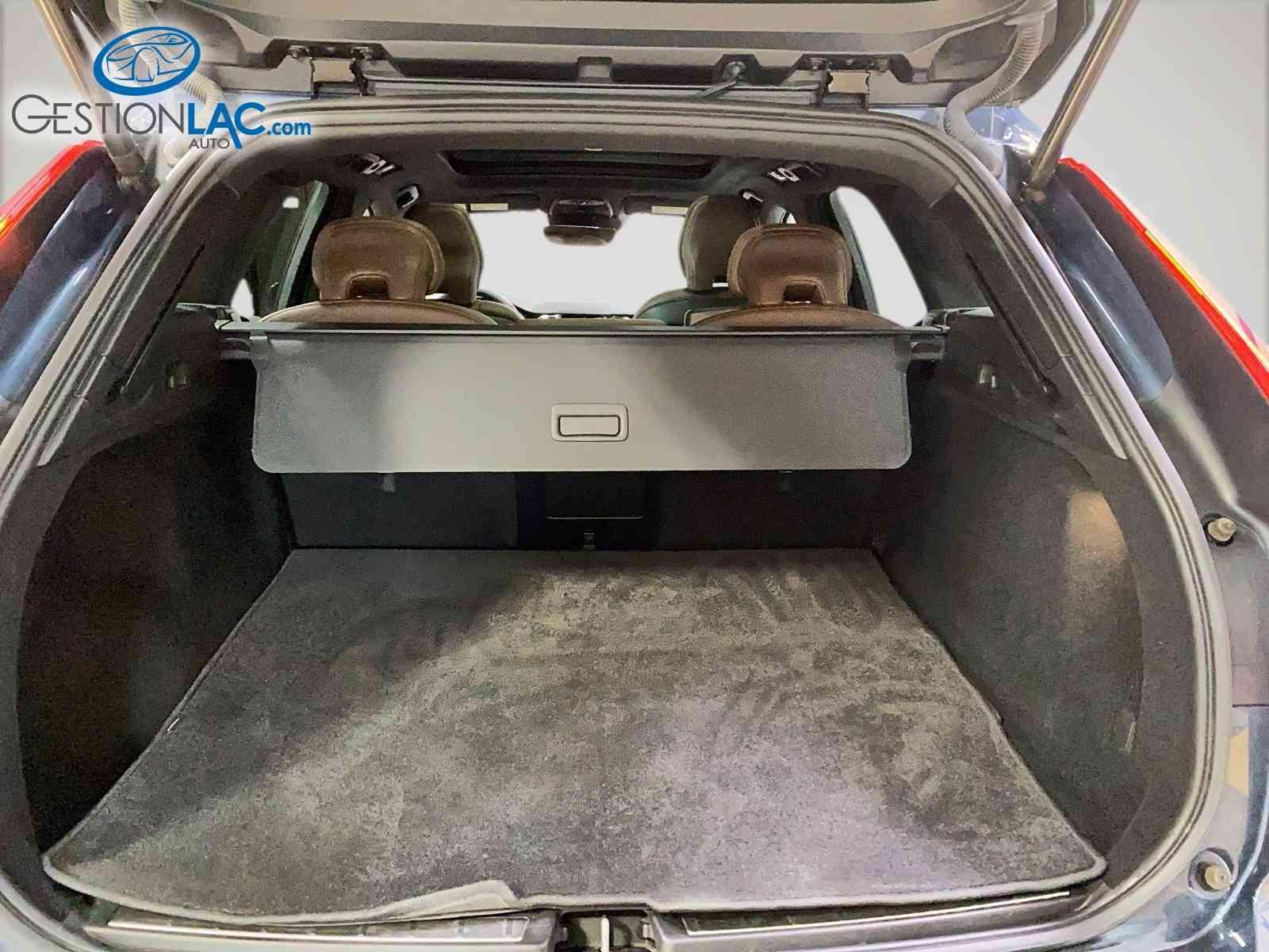 Volvo XC60 2021 - Thumbnail 7
