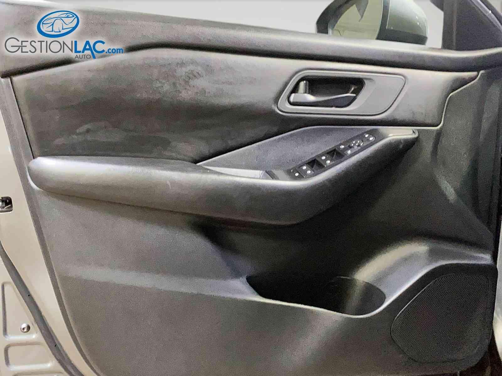 Nissan Rogue 2024 - Thumbnail 13