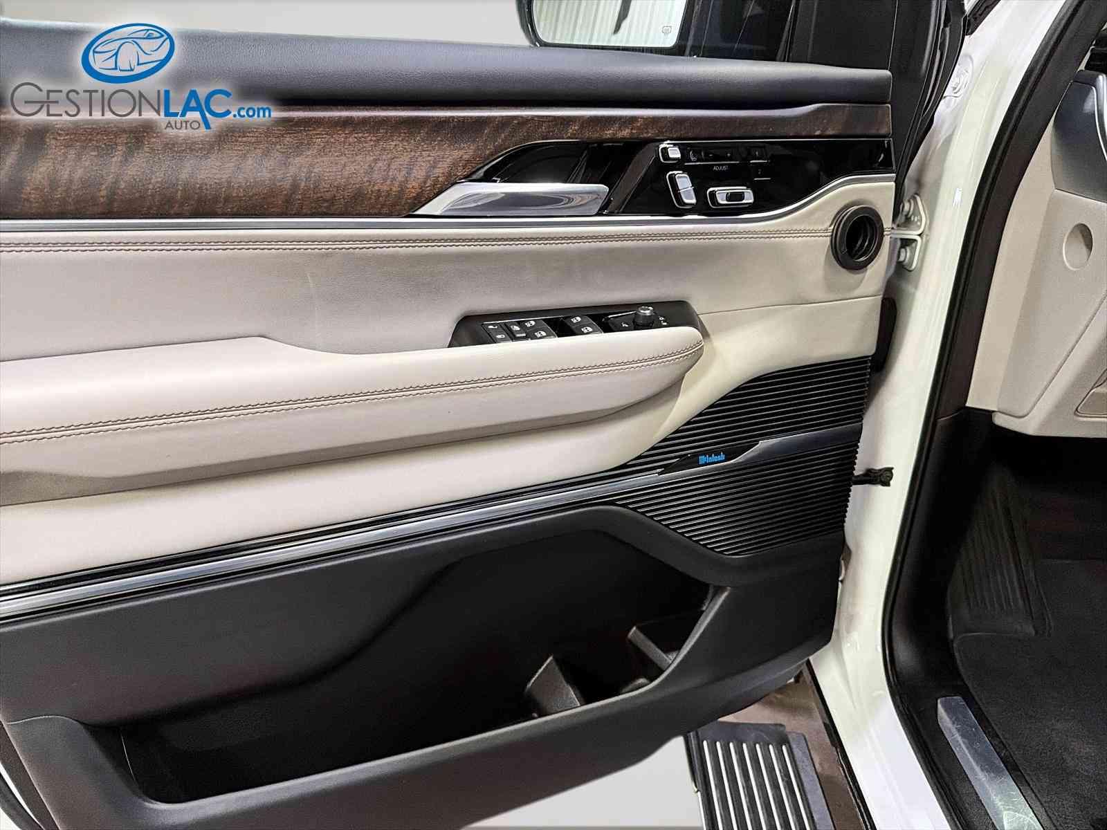 Jeep Grand Wagoneer L 2023 - Thumbnail 12