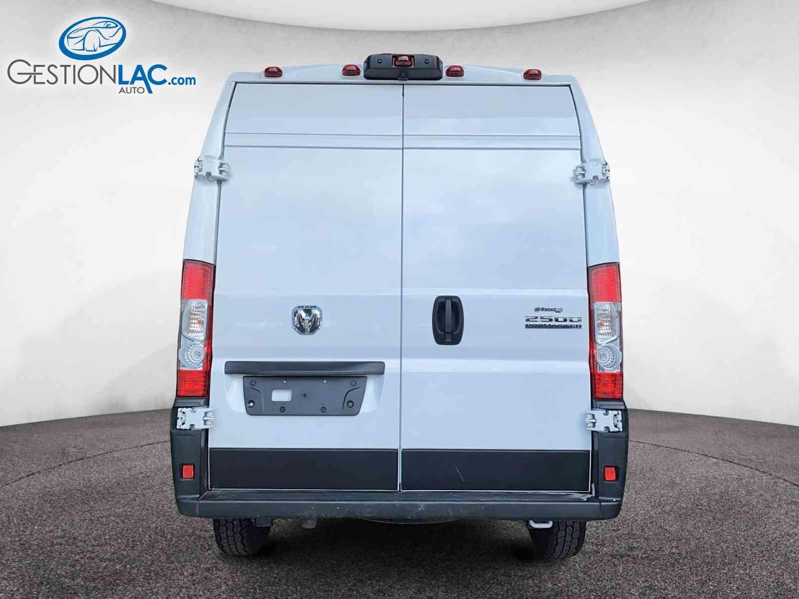 RAM ProMaster Cargo Van 2025 - Thumbnail 5