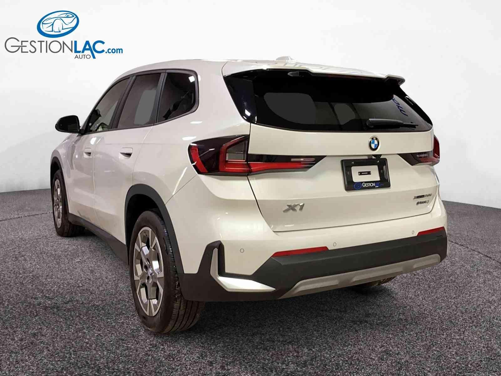 BMW X1 2023 - Thumbnail 4